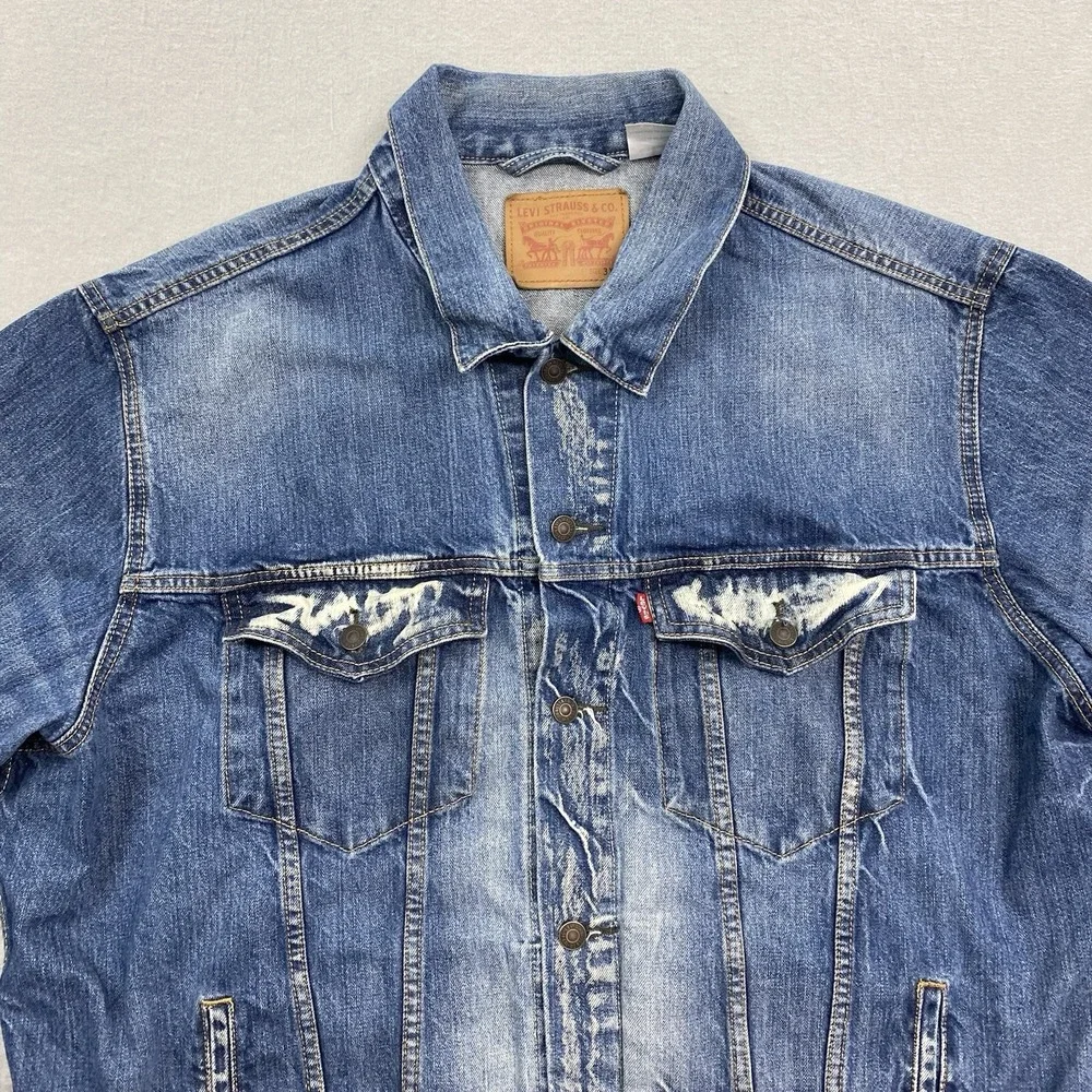 Levis item levis